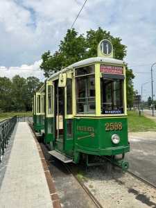 Da Sassi al centro in tram storico