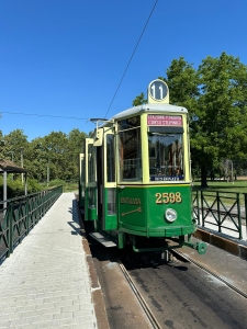Da Sassi al centro in tram storico