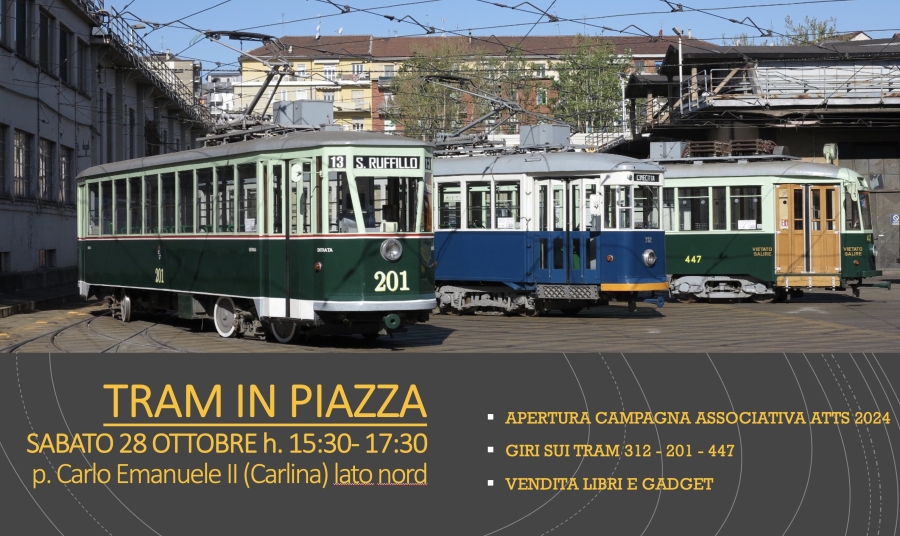 Tram in piazza